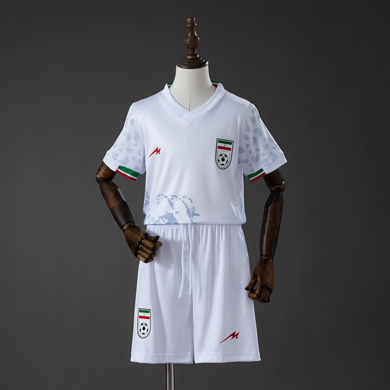 Conjunto Infantil Iran Temporada 26